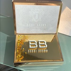 Ltd. Ed. NWT Bobbi Brown highlight and glow duo